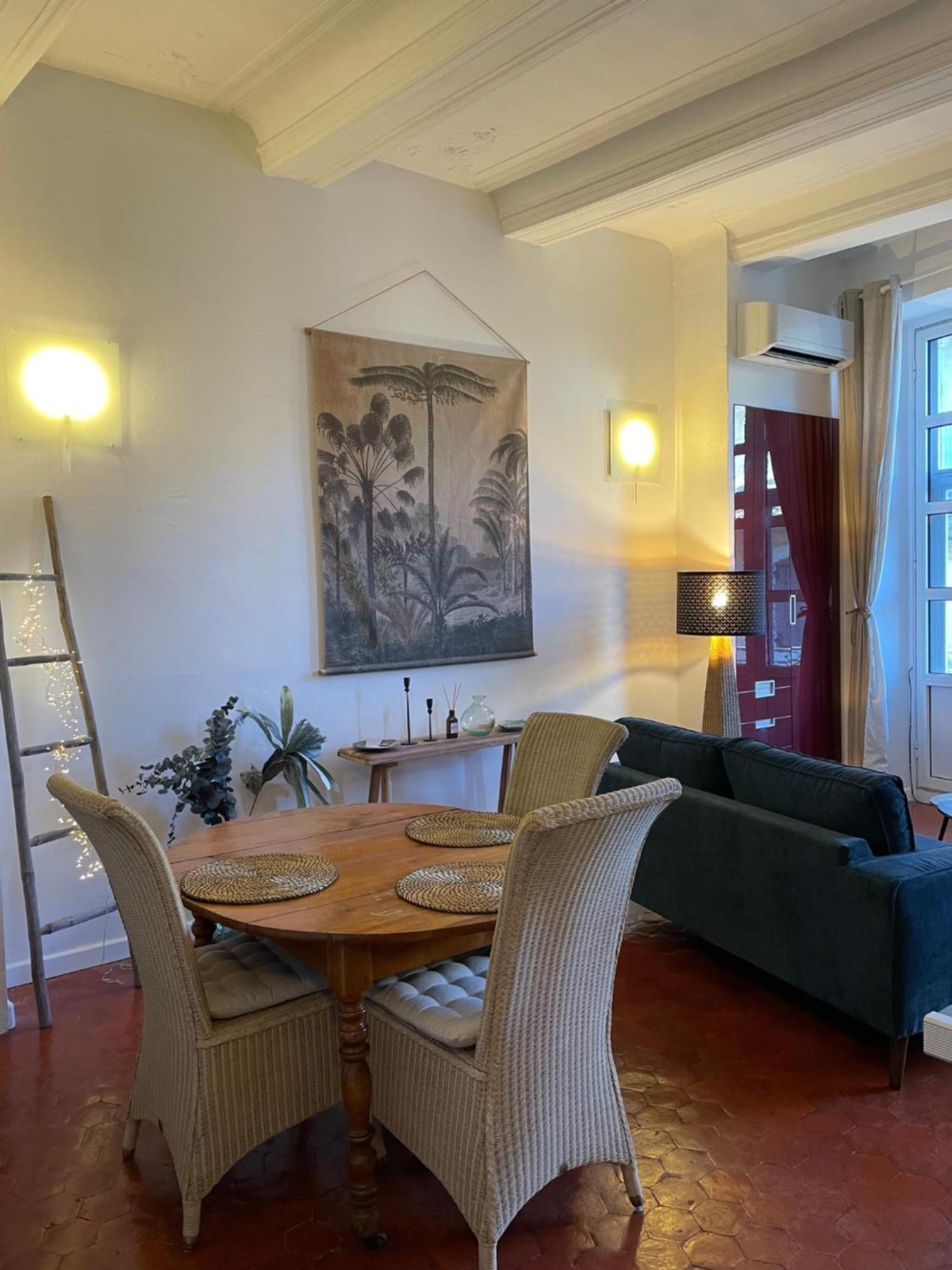 Les Balcons De Mona Au Coeur De Lourmarin Apartment Exterior foto